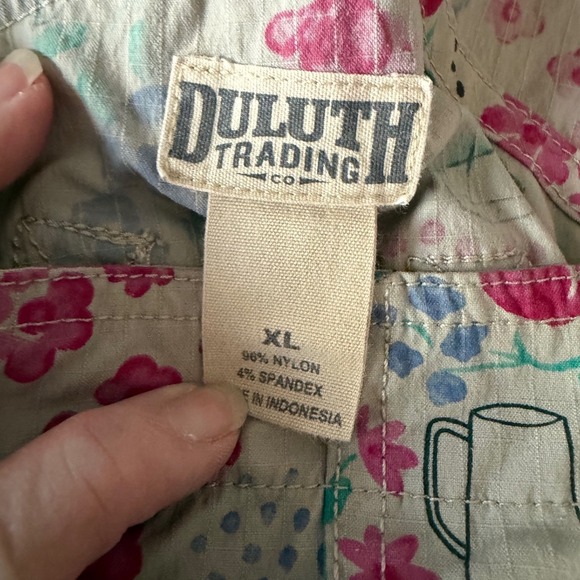 Duluth Women's Floral Garden Print SHORTALLS XL Cute Gardening Boots Pockets - Picture 12 of 14